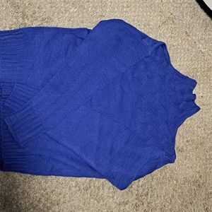 Hand Woven Turtle Neck Sweater size M